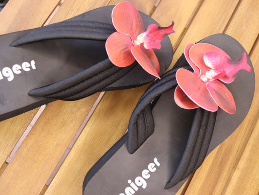Lysia Sandals